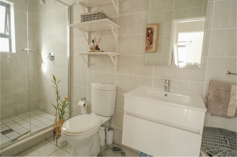 1 Bedroom Property for Sale in Richwood Western Cape